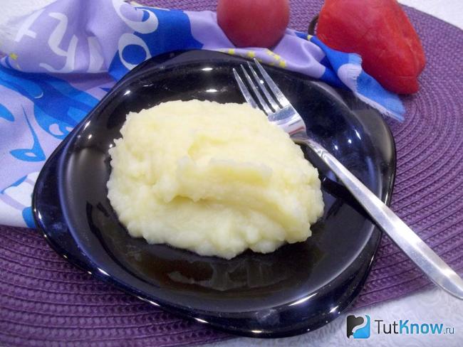 Готовое картофельное пюре с маслом и сметаной