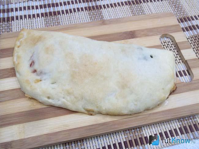 Готовая закрытая пицца Кальцоне