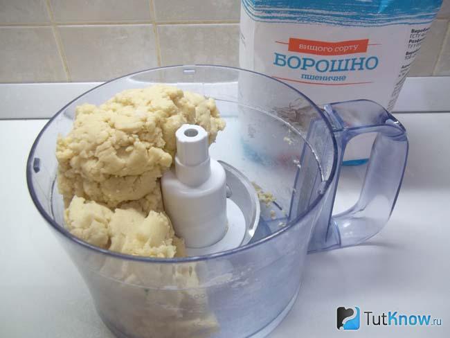 Тесто перемешано