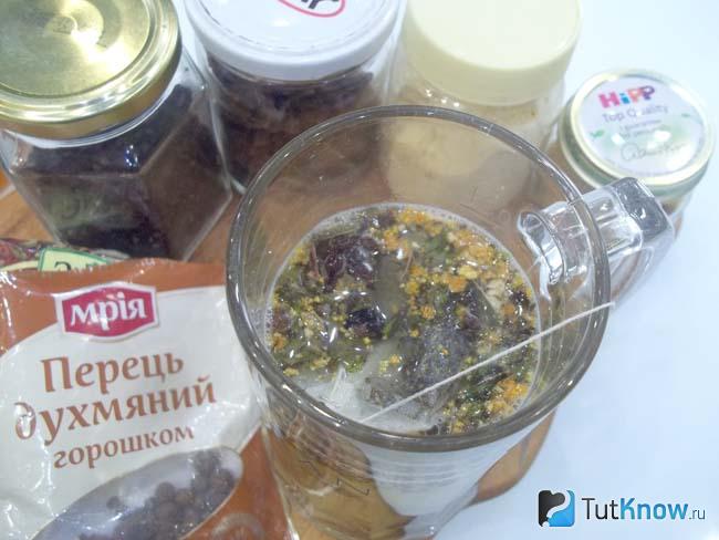 Продукты залиты кипятком