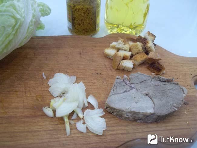 Репчатый лук нашинкован