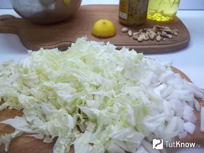 Капуста нашинкована тонкой соломкой