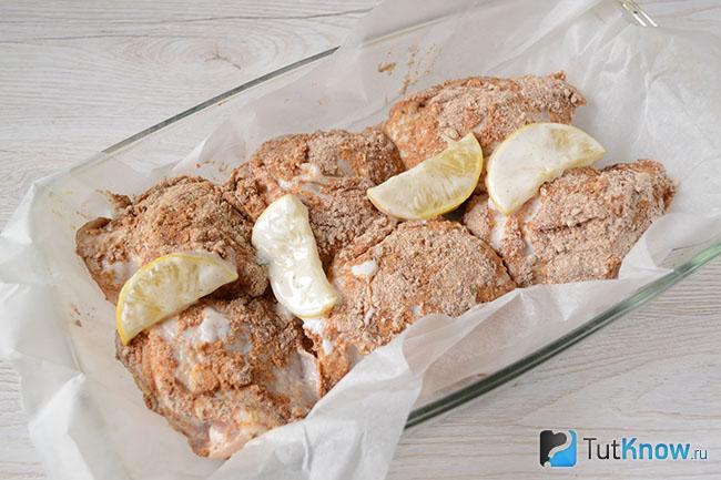 Куриные бедра в форме для запекания