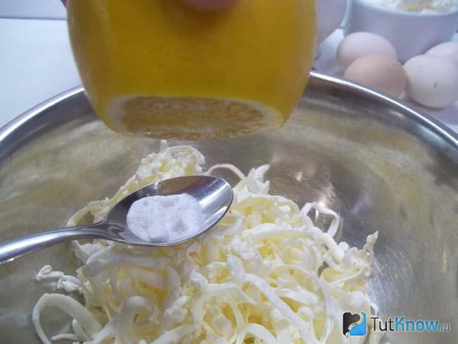 К маслу добавлена сода
