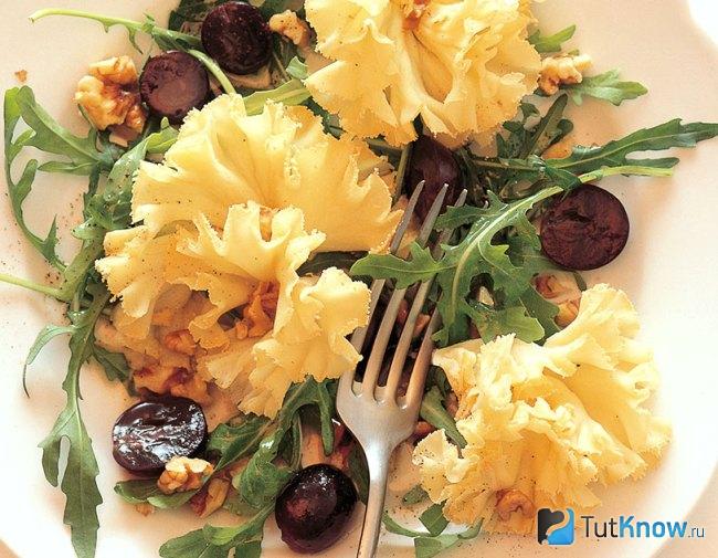 Закуска из сыра Тет де Муан