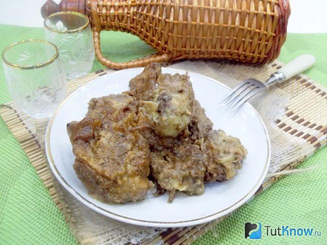 Готовая утка в апельсиновом кисло-сладком соусе