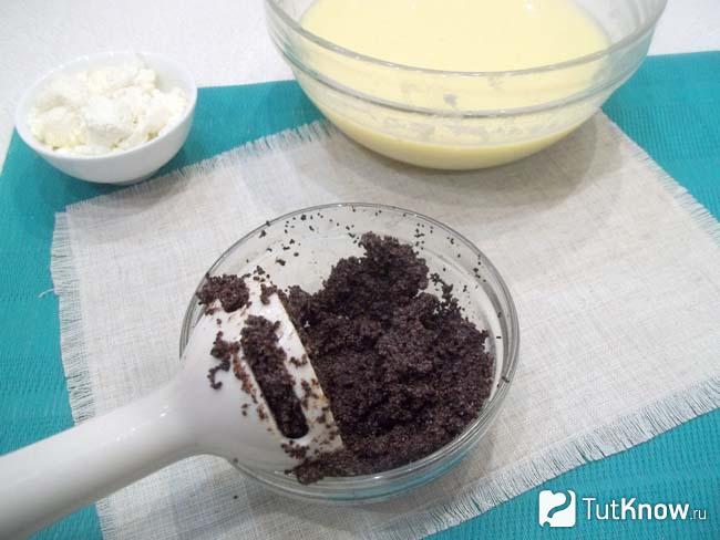 Мак с сахаром измельчены