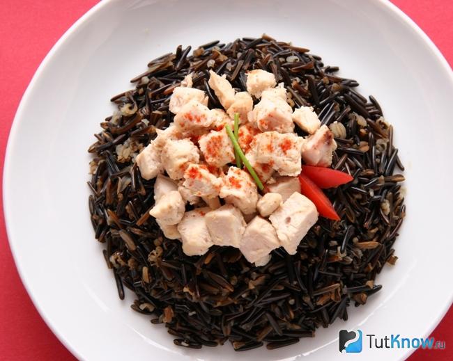 Дикий рис с курицей