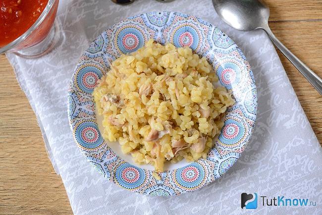 Готовый булгур с тушенкой
