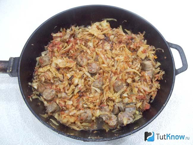 Продукты тушатся
