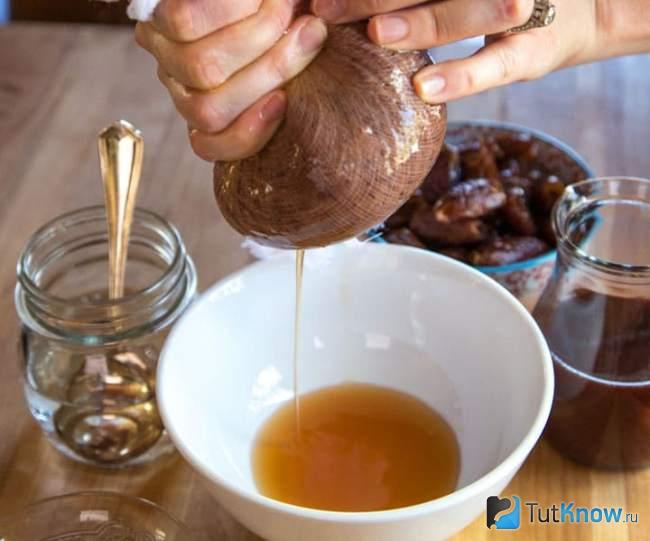 Как делают финиковый мед