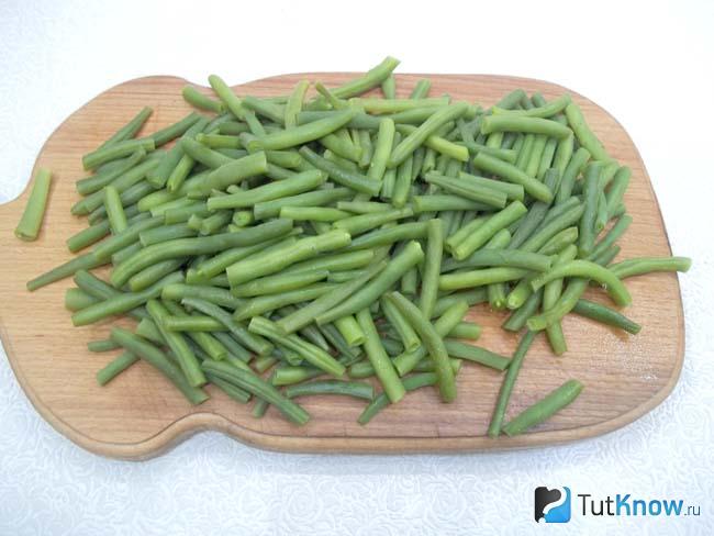 Спаржа нарезана кусочками