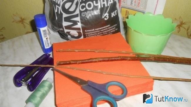 Материалы и инструменты для создания дерева счастья