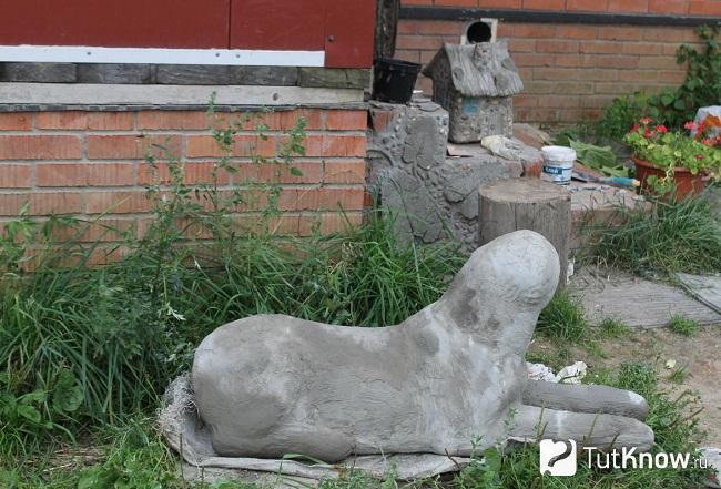Садовая скульптура из цемента