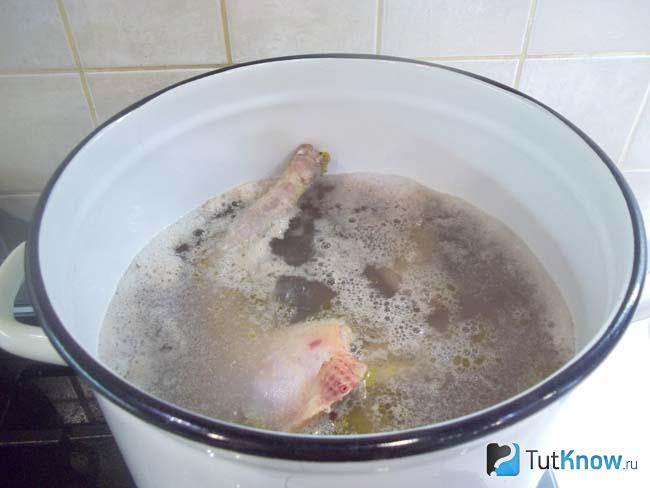 Курица доведена до кипения