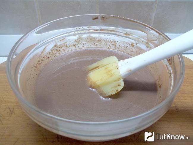 Шоколадная масса перемешана