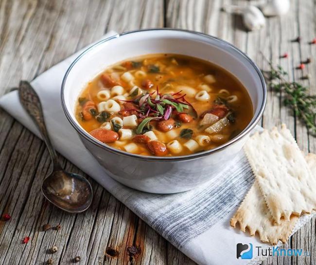 Овощной пряный минестроне с дайконом