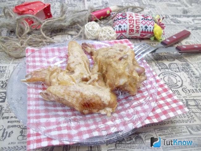 Готовая курица по-кабардински со сметаной