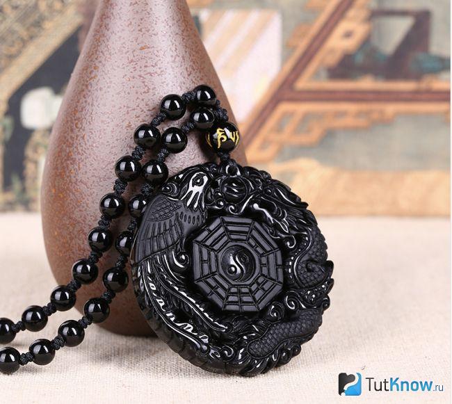 Обсидиановый амулет Black Amulet Phoenix & Dragon для удачи и любви