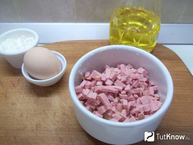 Колбаса добавлена к маслу