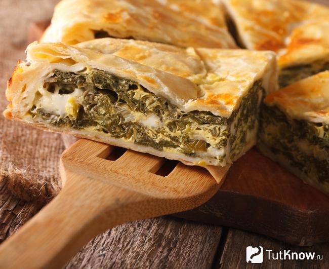 Пирог со шпинатом и сыром