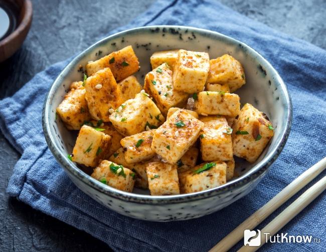 Жареный тофу с пастой мисо
