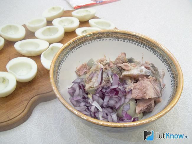 К продуктам добавлен лук