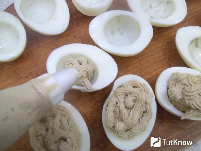 Белки заполнены начинкой