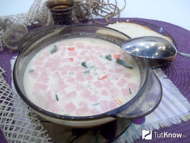 Готовый свекольник с крабовыми палочками