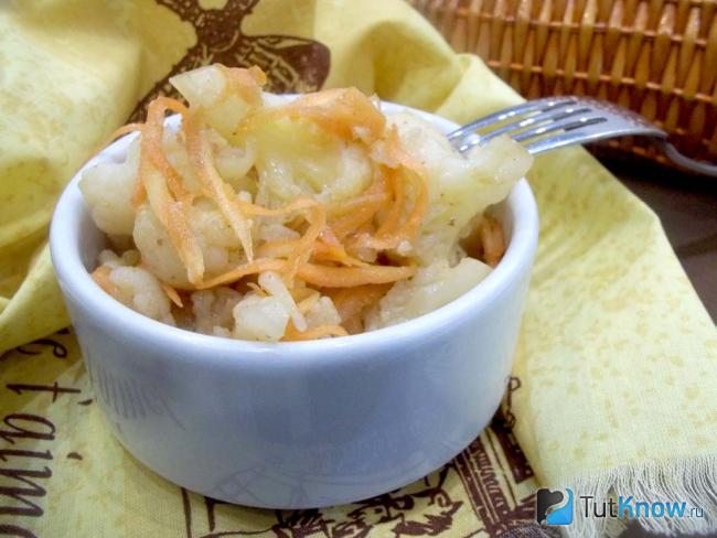 Готовая маринованная цветная капуста с морковью быстрого приготовления