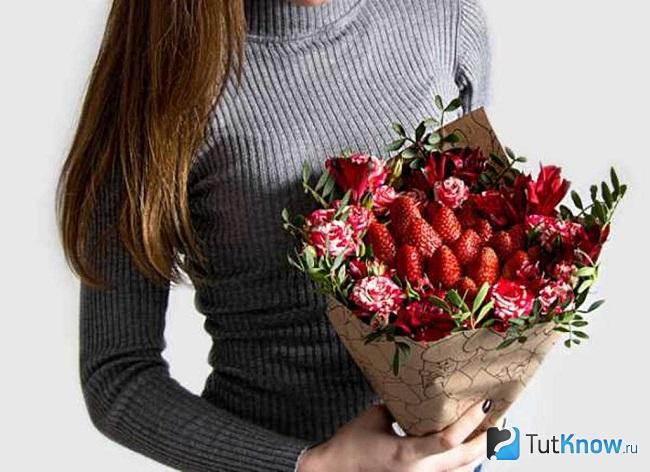 Букет из клубники на свадьбу