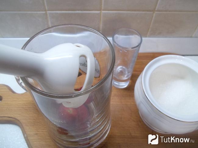 Продукты измельчены блендером