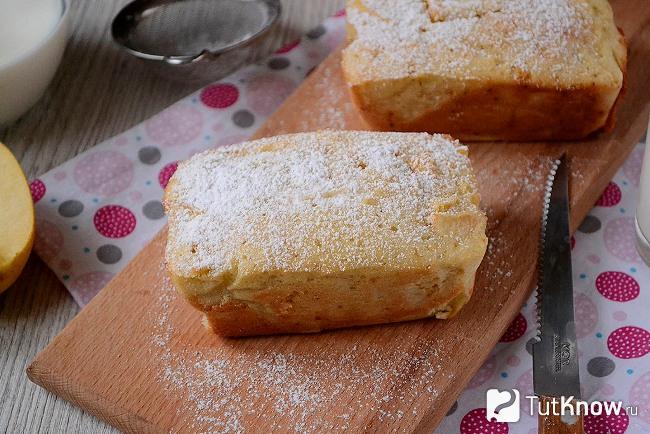 Готовые кексы на шампанском с яблоками
