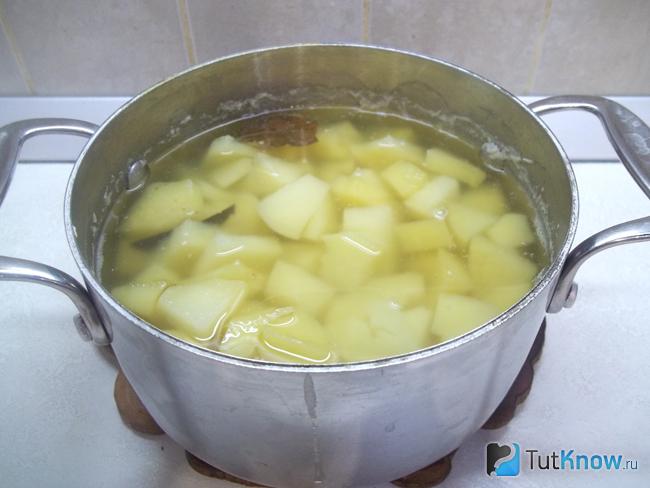 Картофель отварен