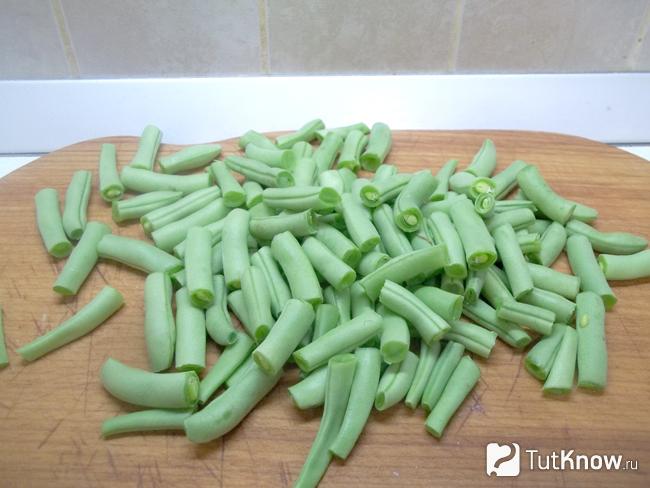 Спаржа нарезана