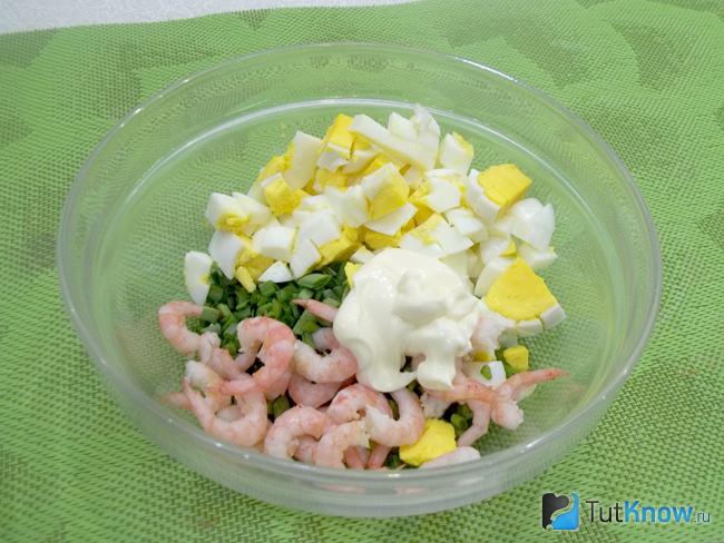 К продуктам добавлен майонез