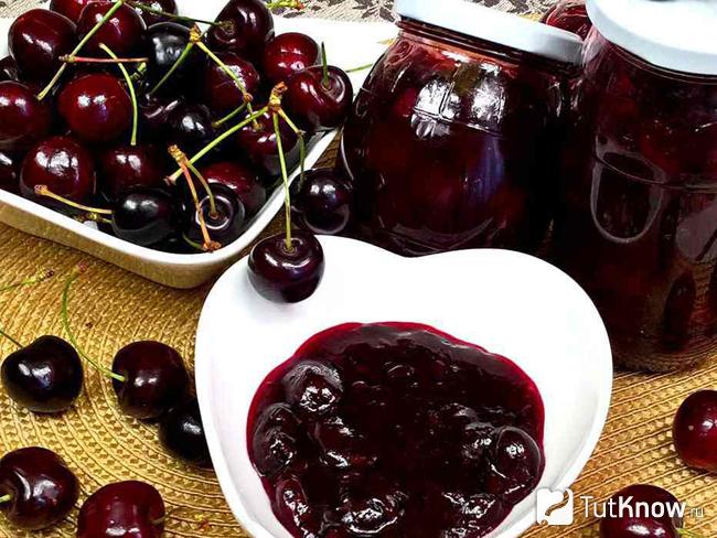Варенье из черешни с косточками
