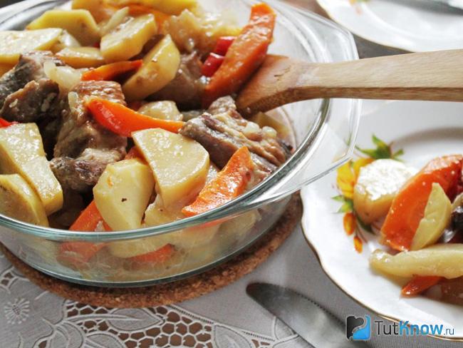 Овощи с мясом в мультиварке