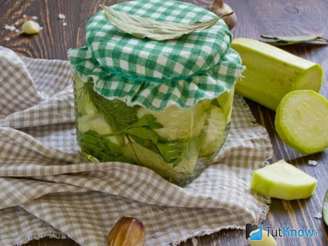 Маринованные кабачки на зиму — секреты приготовления