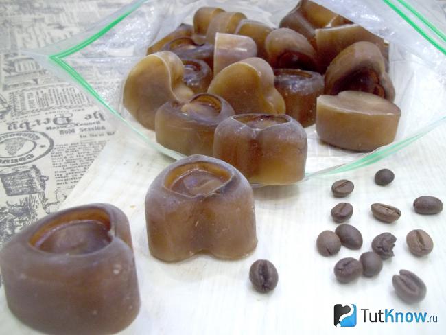 Готовые кофейные кубики льда