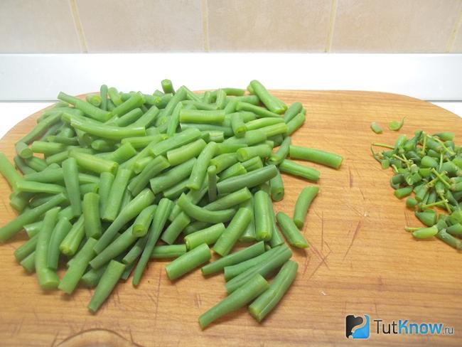 Спаржа отварена и нарезана кусочками