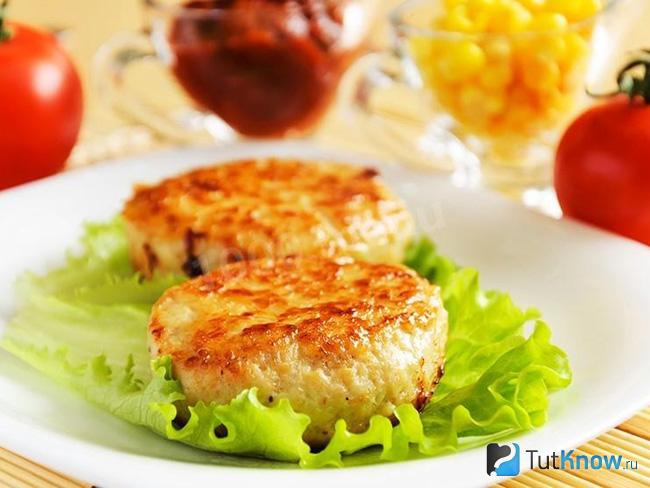 Куриные котлеты с кабачком и творогом