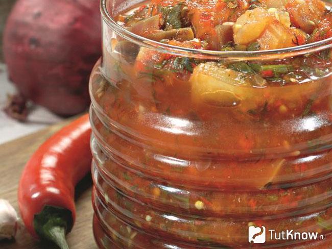 Острая аджика с баклажанами и чесноком