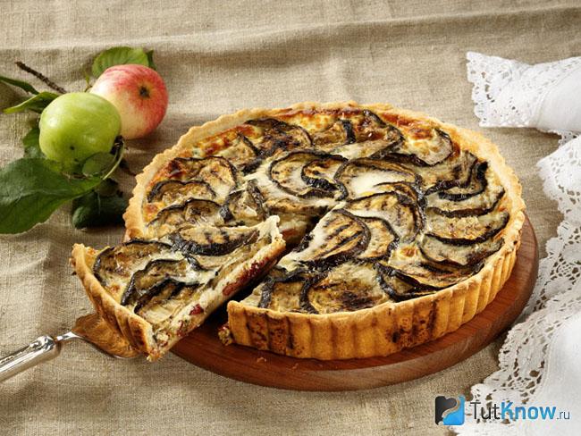 Лоранский пирог с грибами и баклажанами