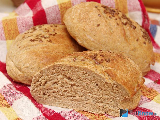 Хлеб из кабачков с грецкими орехами и медом