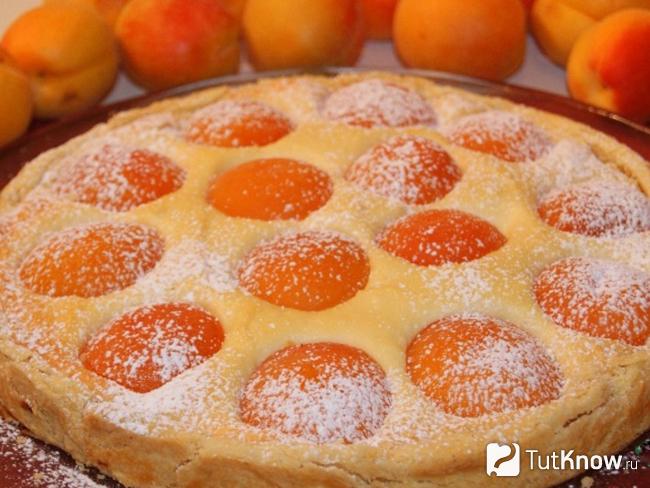 Вкусный пирог с абрикосами на скорую руку