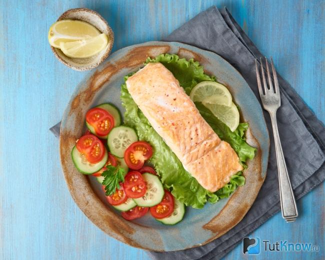 Стейк из лосося для LCHF-диеты