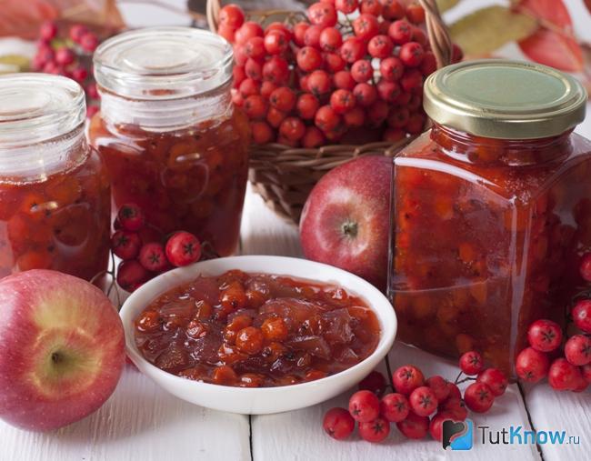 Варенье из рябины с яблоками
