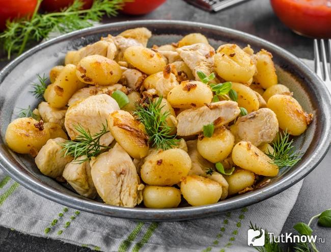 Ньокки с курицей