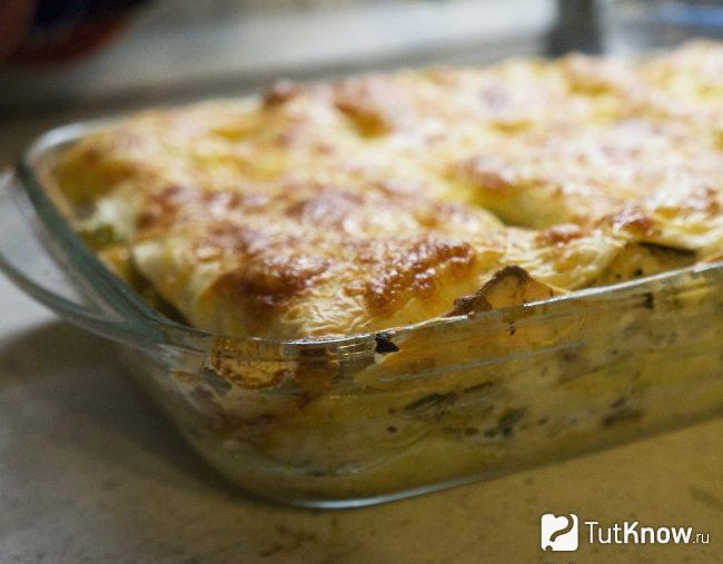 Лазанья с курицей и брокколи